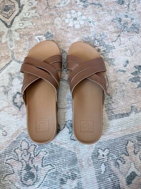 Reef Women’s Brown Crisscross Slide Sandals